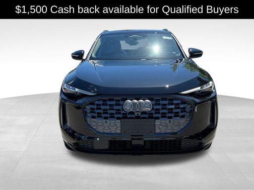 Mythos Black Metallic 2026 Audi Q5 PLUS
