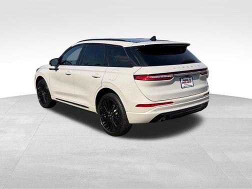 Pristine White 2023 Lincoln Corsair Reserve