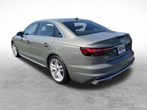 2023 Audi A4 45 S line quattro Premium