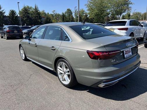 2023 Audi A4 45 S line quattro Premium