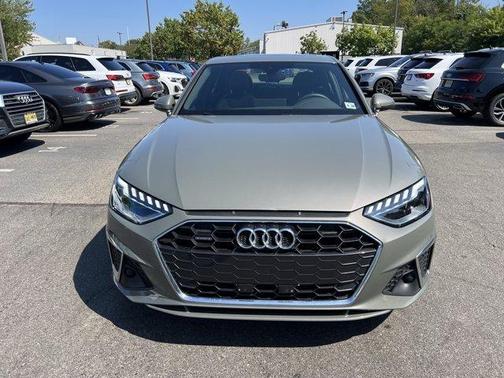 2023 Audi A4 45 S line quattro Premium