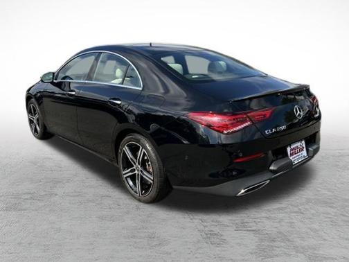 2022 Mercedes-Benz CLA 250 Base 4MATIC