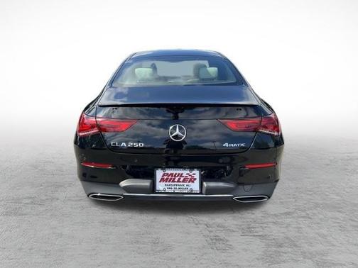 2022 Mercedes-Benz CLA 250 Base 4MATIC