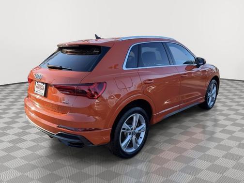 2019 Audi Q3 2.0T S line Premium Plus