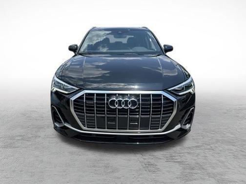 2024 Audi Q3 45 S line Premium