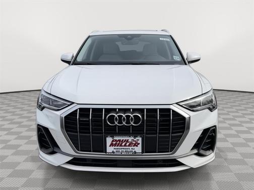 Arkona White 2024 Audi Q3 45 S line Premium