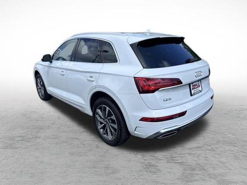 2024 Audi Q5 45 S line quattro Premium