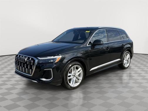 Mythos Black Metallic 2025 Audi Q7 55 Premium Plus