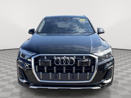 Mythos Black Metallic 2025 Audi Q7 55 Premium Plus