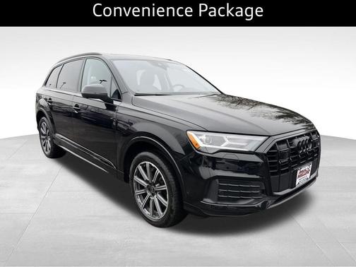 Mythos Black Metallic 2023 Audi Q7 45 Premium Plus