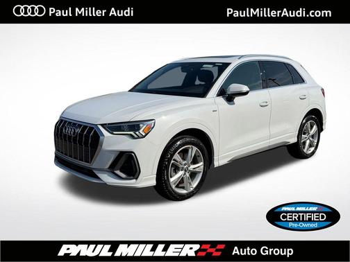 Glacier White Metallic 2020 Audi Q3 45 S line Premium Plus