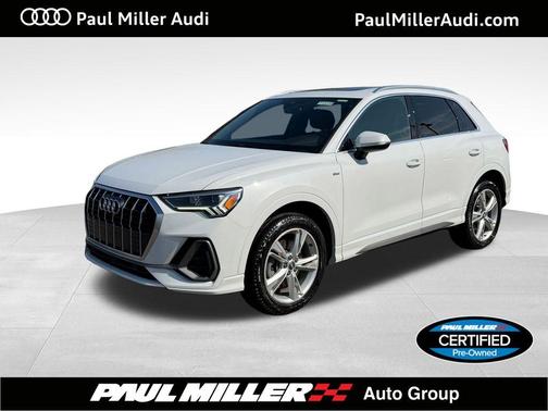 Glacier White Metallic 2020 Audi Q3 45 S line Premium Plus