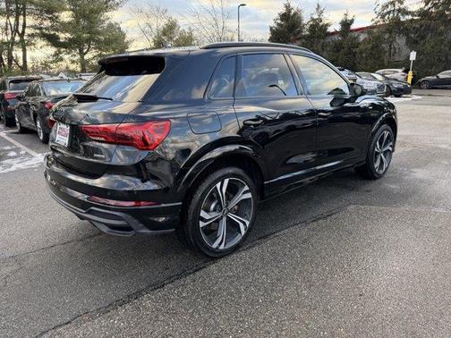 2023 Audi Q3 45 S line Premium