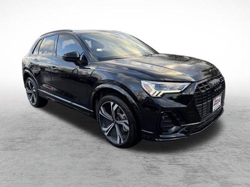 2023 Audi Q3 45 S line Premium