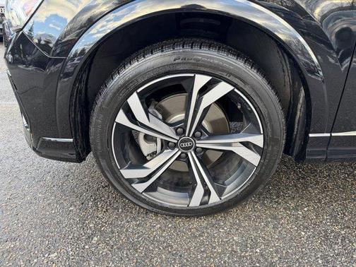 2023 Audi Q3 45 S line Premium