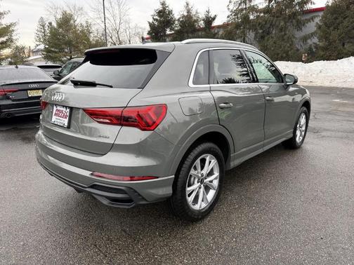 2023 Audi Q3 45 S line Premium