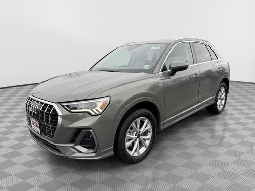 2023 Audi Q3 45 S line Premium
