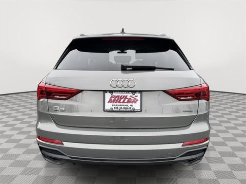 2023 Audi Q3 45 S line Premium