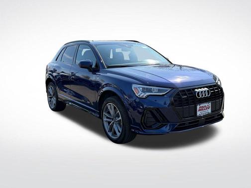 Navarra Blue Metallic 2023 Audi Q3 45 S line Premium