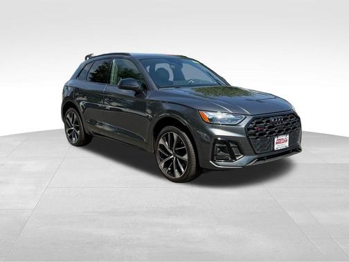Daytona Gray Pearl Effect 2023 Audi SQ5 3.0T Premium Plus