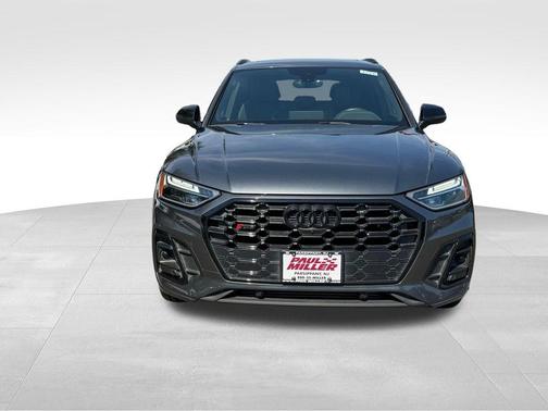 Daytona Gray Pearl Effect 2023 Audi SQ5 3.0T Premium Plus