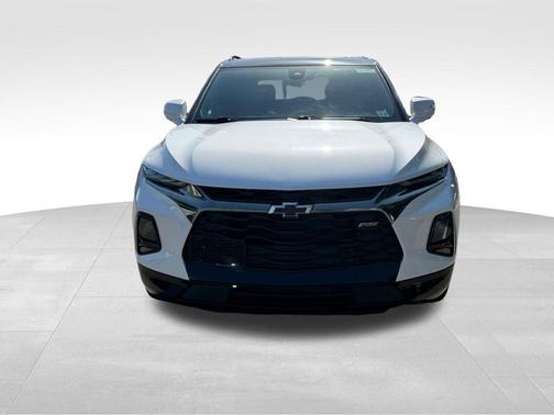 Iridescent Pearl Tricoat 2022 Chevrolet Blazer RS