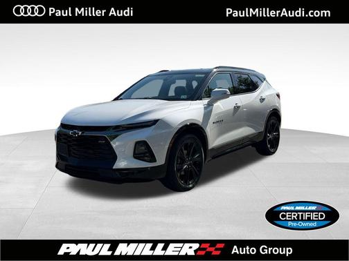 Iridescent Pearl Tricoat 2022 Chevrolet Blazer RS