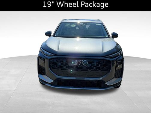 Daytona Gray Pearl 2026 Audi Q3 S line