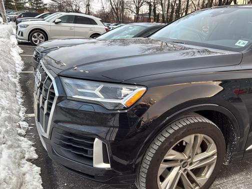 2021 Audi Q7 55 Premium Plus