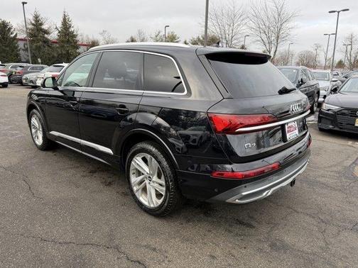 2021 Audi Q7 55 Premium Plus