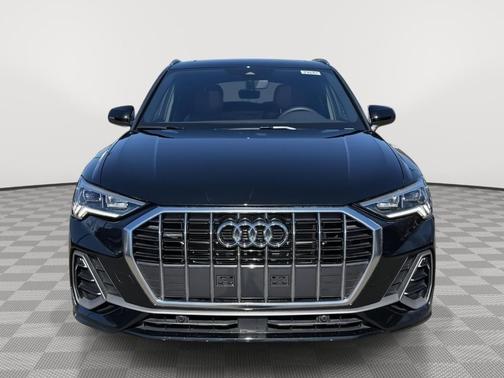 2024 Audi Q3 45 S line Premium