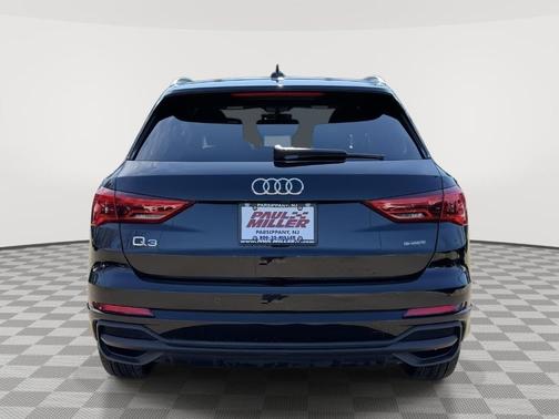 2024 Audi Q3 45 S line Premium
