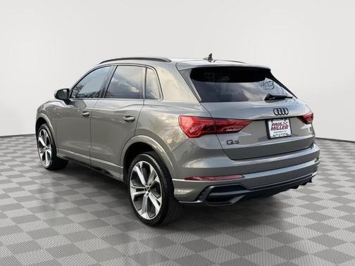 Chronos Gray Metallic 2022 Audi Q3 45 S line Premium Plus