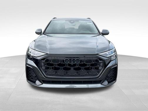 Daytona Gray Pearl 2026 Audi Q8