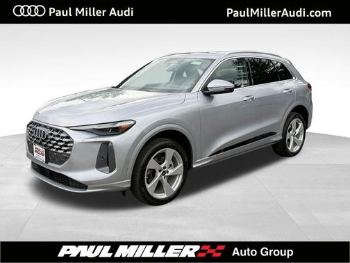 Florett Silver Metallic 2026 Audi Q5 PLUS