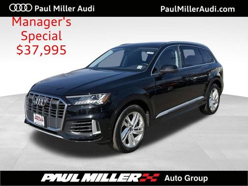 Mythos Black Metallic 2023 Audi Q7 55 Premium