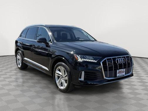 2023 Audi Q7 55 Premium