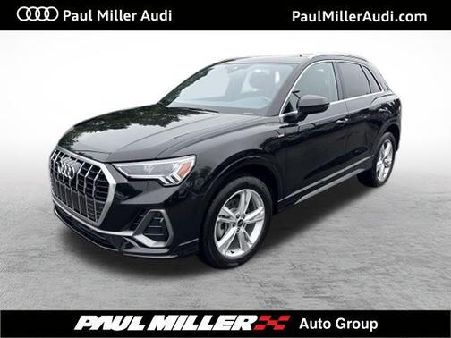 2024 Audi Q3 45 S line Premium