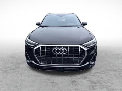 2024 Audi Q3 45 S line Premium