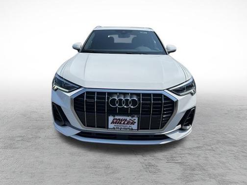 2024 Audi Q3 45 S line Premium