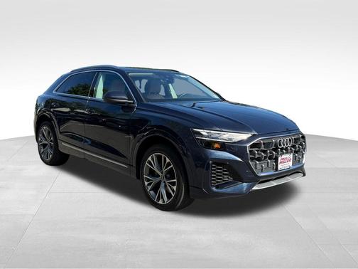 Waitomo Blue Metallic 2024 Audi Q8 55 Premium