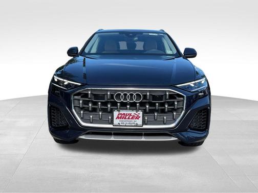 Waitomo Blue Metallic 2024 Audi Q8 55 Premium