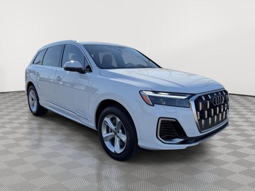 2026 Audi Q7 55 Premium