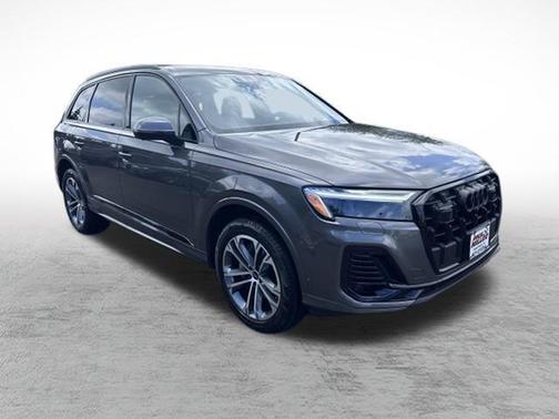 2025 Audi Q7 45 Premium Plus