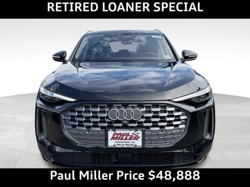 Mythos Black Metallic 2025 Audi Q5 2.0T quattro Premium