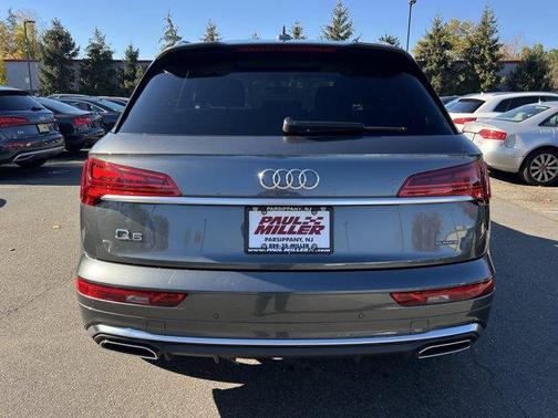 2022 Audi Q5 45 S line quattro Premium