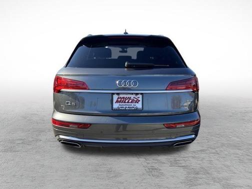 2022 Audi Q5 45 S line quattro Premium