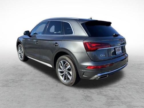 2022 Audi Q5 45 S line quattro Premium