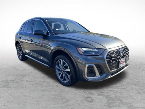 2022 Audi Q5 45 S line quattro Premium