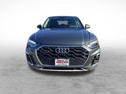 2022 Audi Q5 45 S line quattro Premium